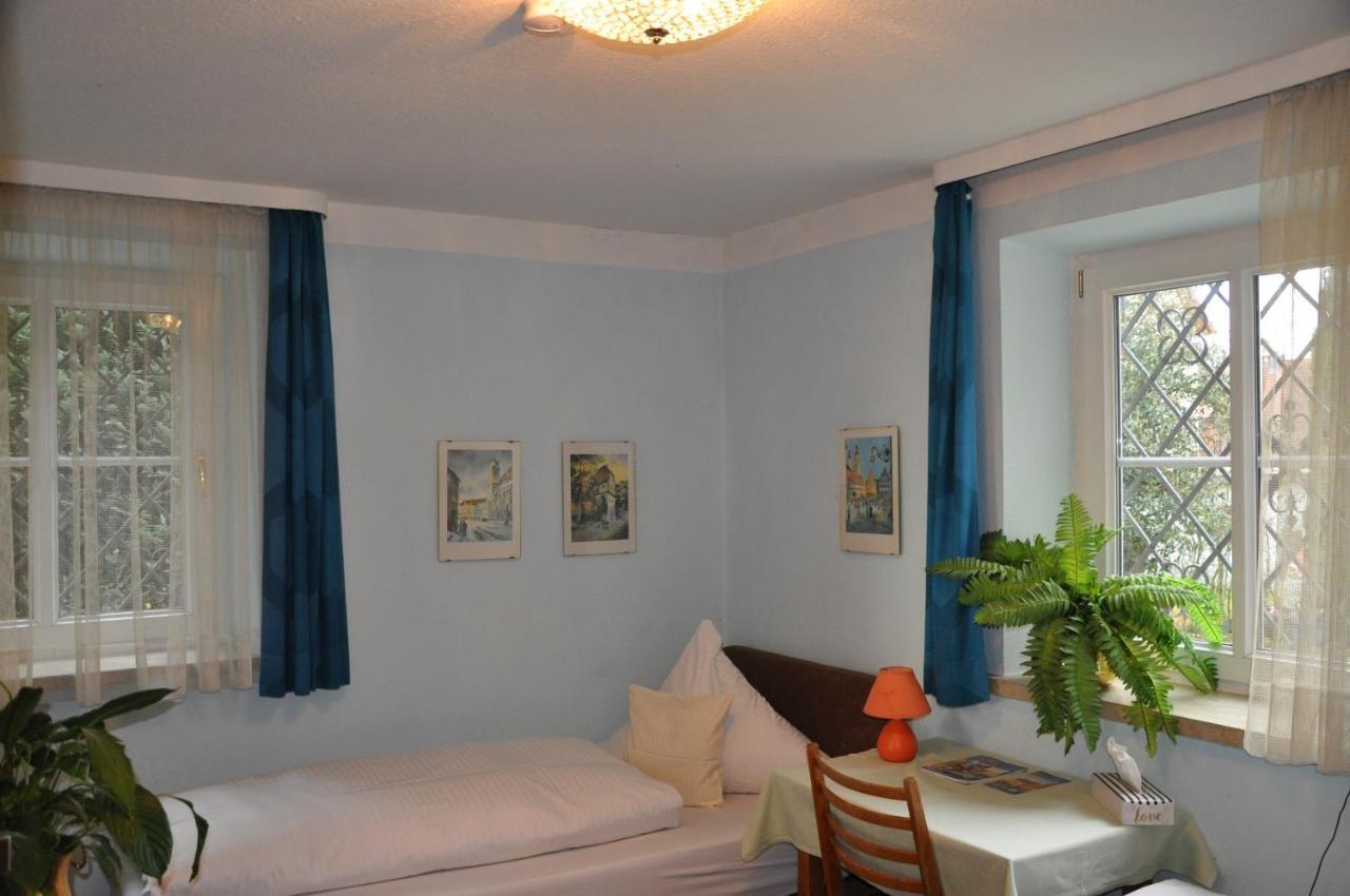 Pension Haus Gertrud Donauwörth エクステリア 写真