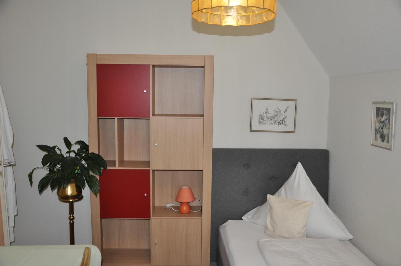 Pension Haus Gertrud Donauwörth エクステリア 写真