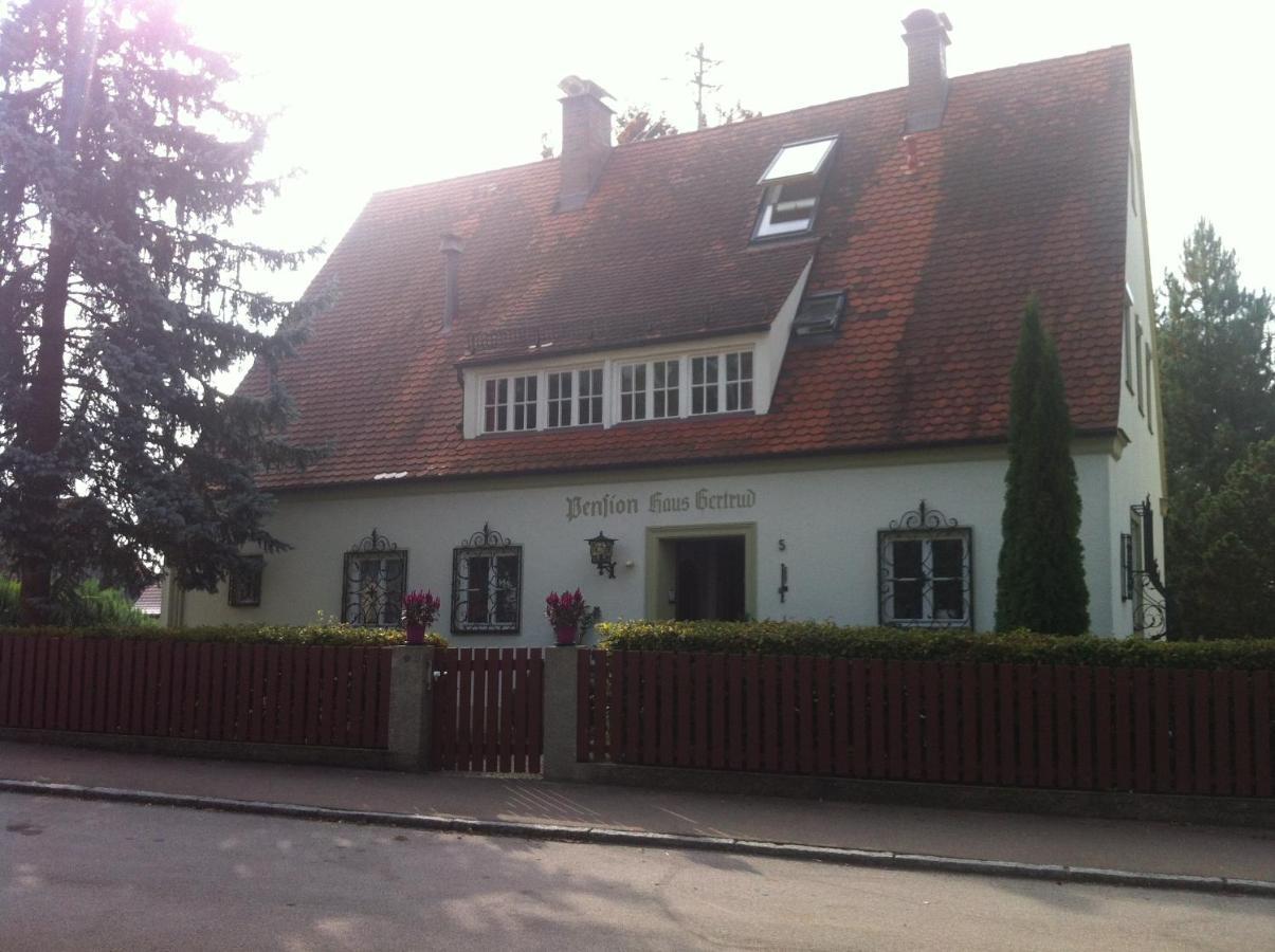 Pension Haus Gertrud Donauwörth エクステリア 写真